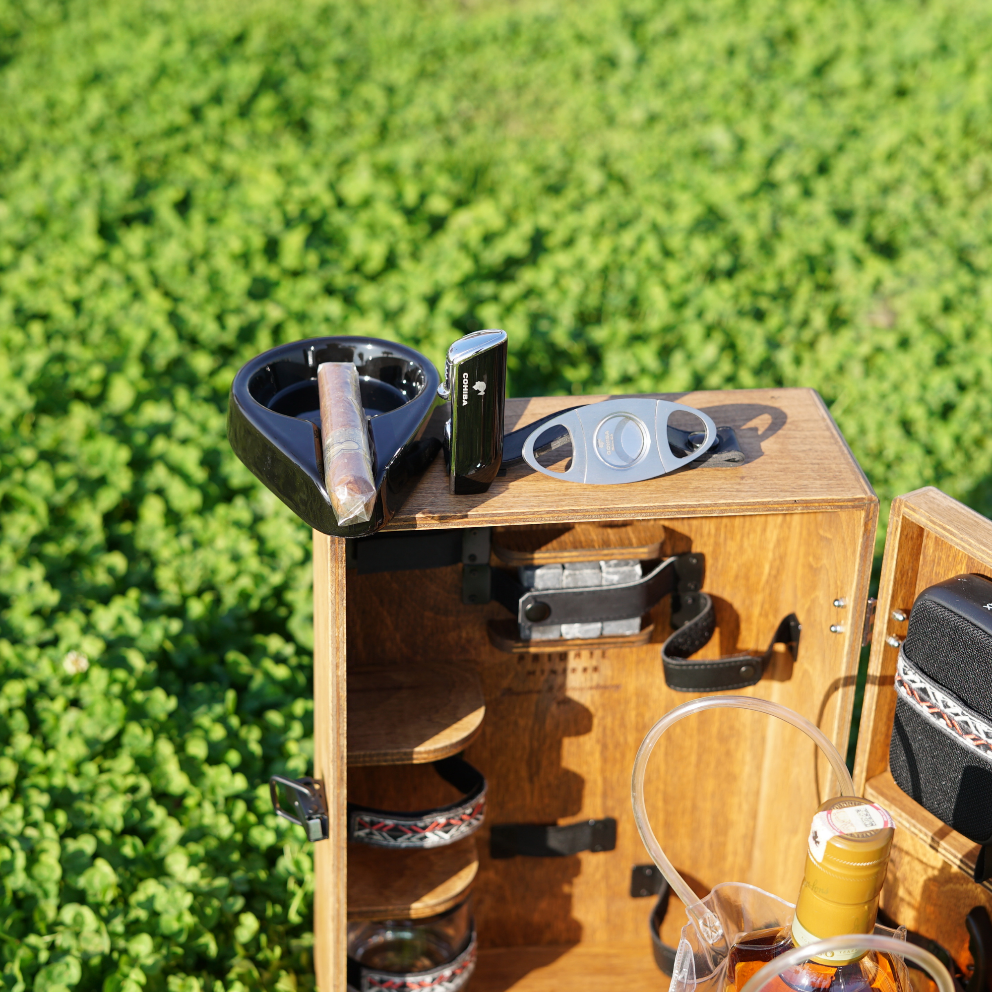 Nomadic Serisi / Viski & Puro Konsepti